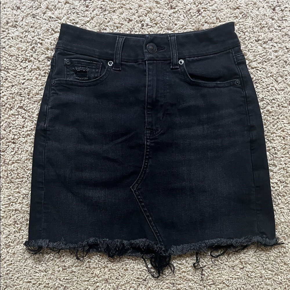 American Eagle Outfitters Black Frayed Mini Skirt Size 2